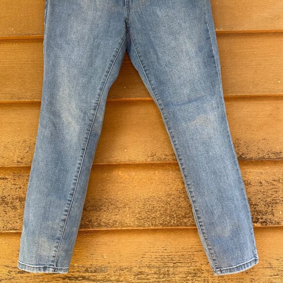 Buffalo David Button Aubrey Mid-Rise Super Stretch Soft Ankle Grazer Jeans 8/29 - Picture 3 of 12